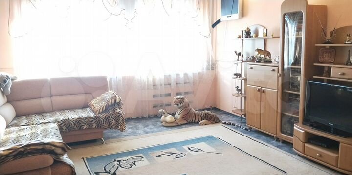 Дом 241 м² на участке 8 сот.