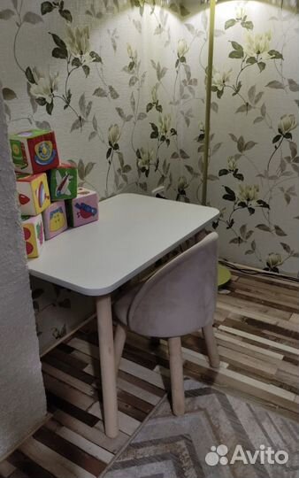 Детский стол и стул