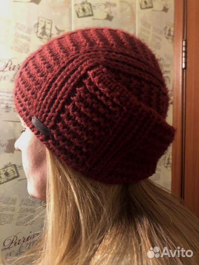 Шапки женские демисезонные. Размер 58
