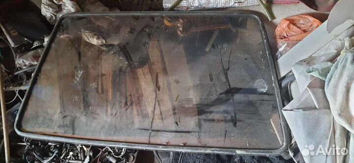 Продам заднее стекло заз 1102 Таврия