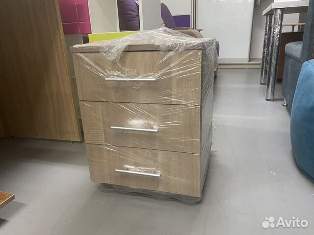 Тумба на колесиках из наличия