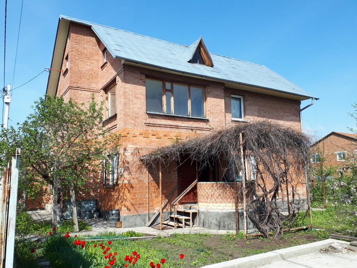 Дача 200 м² на участке 5 сот.