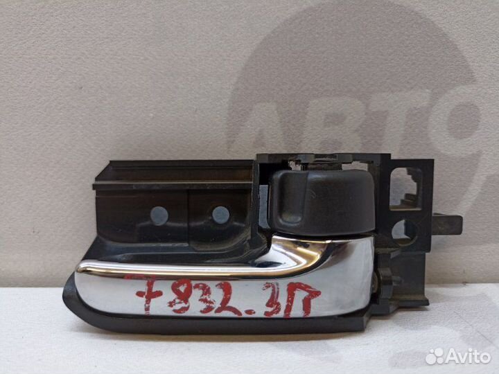 Ручка двери внутренняя задняя правая Toyota