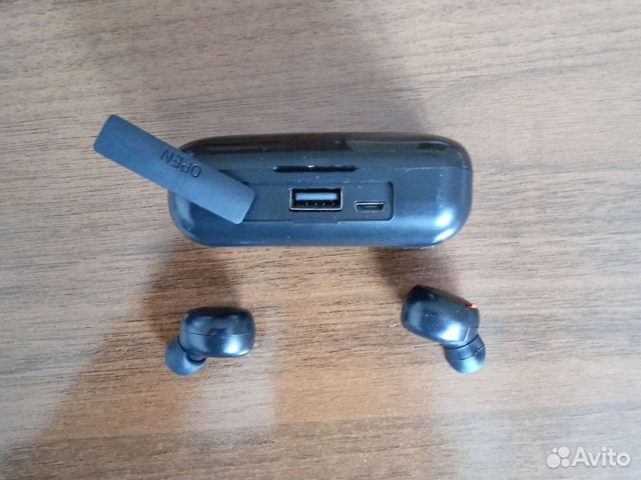 Беспроводные наушники tws f9 с power bank