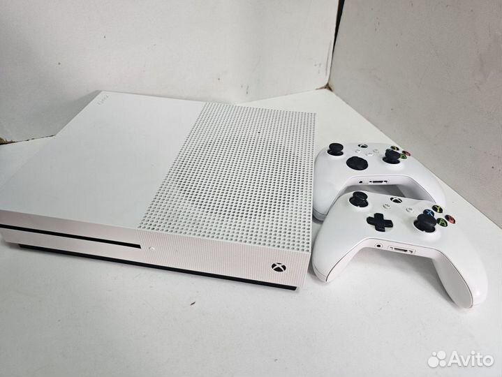 Игровые приставки Microsoft Xbox One S 1TB