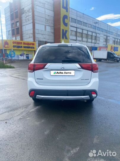 Mitsubishi Outlander 2.0 CVT, 2017, 135 000 км