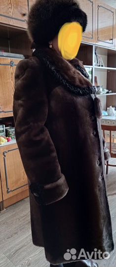 Мутоновая шуба размер 48-50