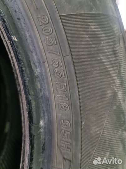 Yokohama BluEarth-ES ES32 205/65 R16 95H