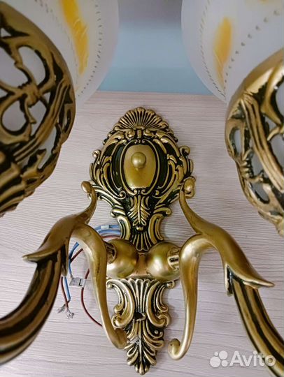 Настенный светильник бра на 2 лампы