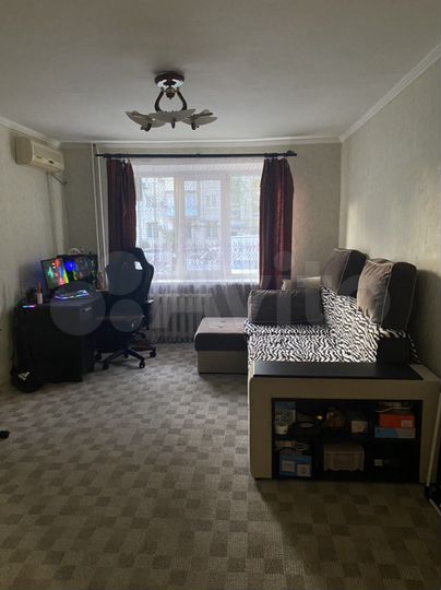 2-к. квартира, 50 м², 1/5 эт.