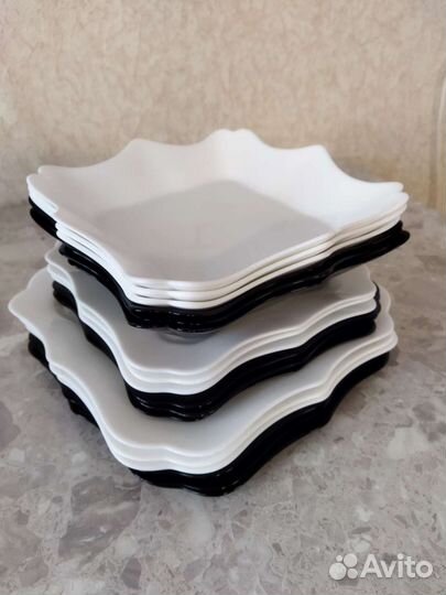 Набор столовой посуды новый