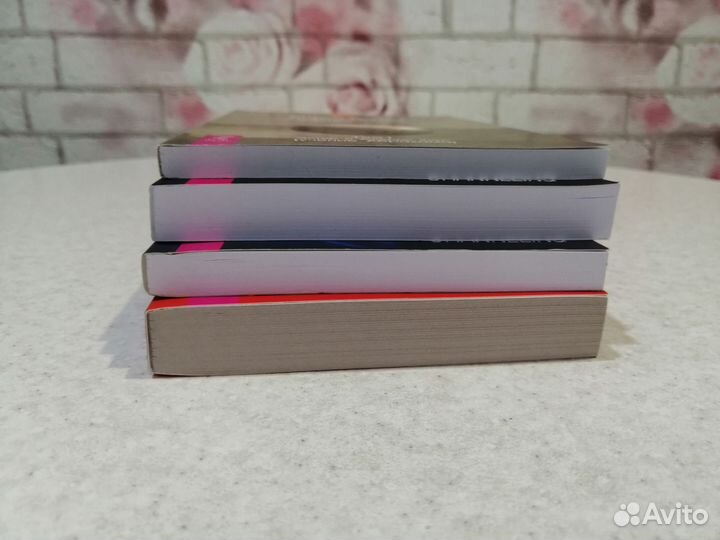 Комплект из 4 книг Отношения и закон притяжения