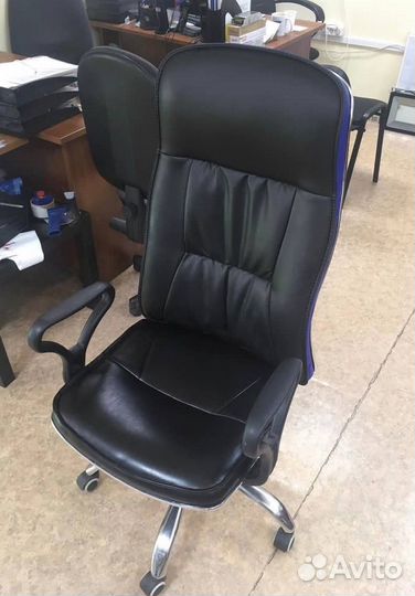 Перетяжка мебели. Перетяжка офисных кресел