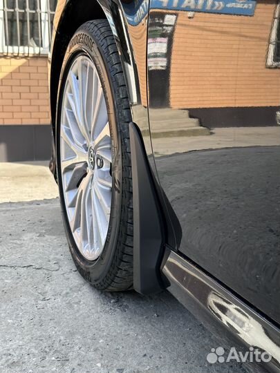 Брызговики toyota camry 70 оригинал