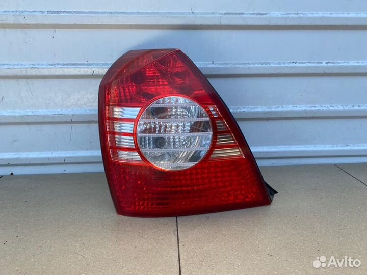 Фонарь задний левый Hyundai Elantra 3 XD
