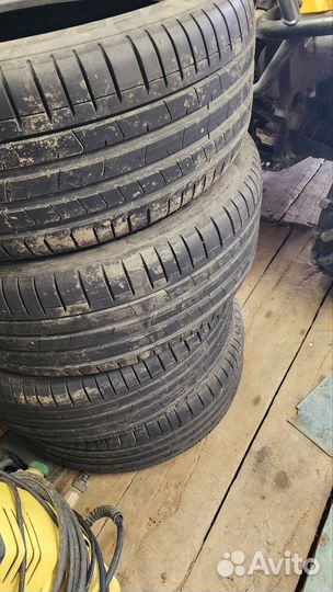 Pirelli P Zero 235/50 R19