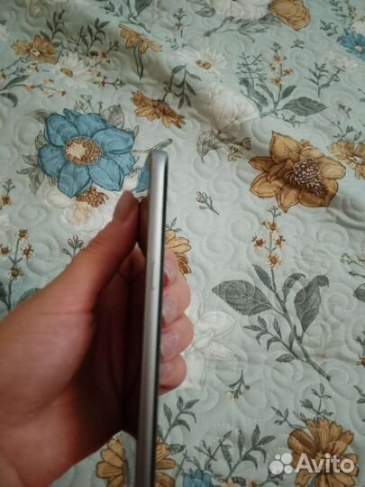 Телефон Samsung galaxy s7