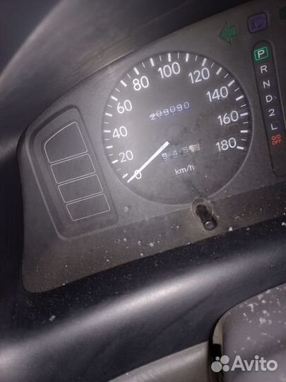 Toyota Corolla 1.5 AT, 1998, 209 000 км