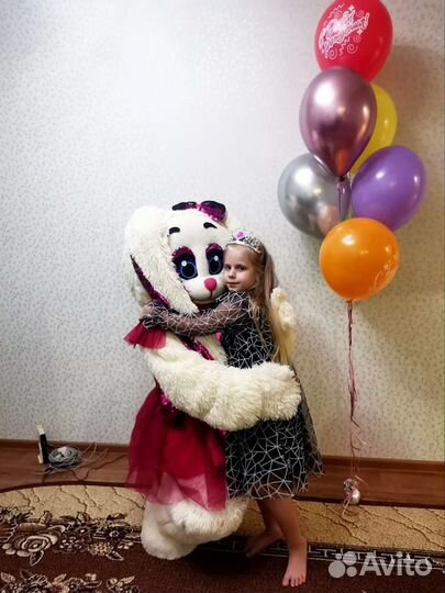 Зайка на праздник. Ростовая кукла зайка