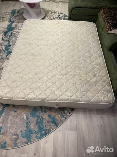 Продам матрас 1.60*2.0