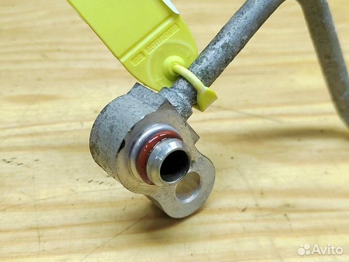 Трубка кондиционера Toyota Camry SV30 4SFE 1992