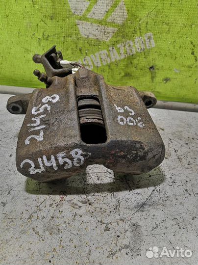 Суппорт передний правый Фольксваген Пассат Б3