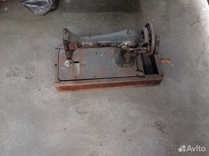 Швейная машинка