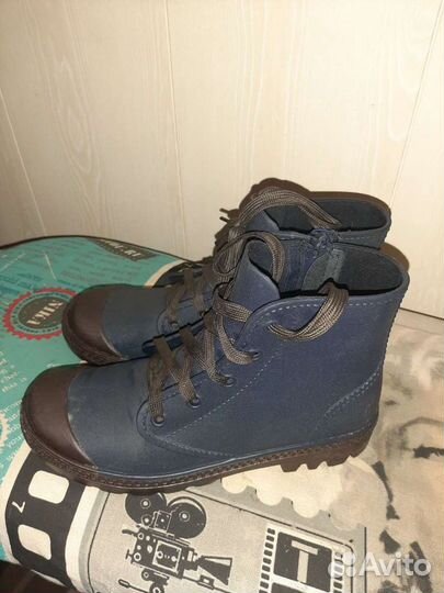 Резиновые ботинки