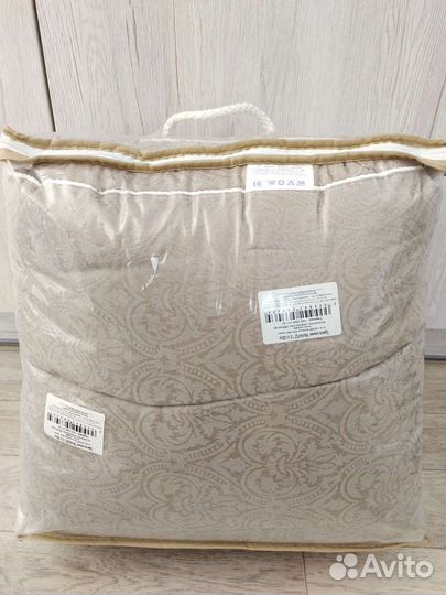 Одеяло новое 1,5 спальное зимнее