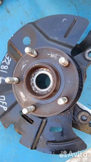 Кулак поворотный передний левый Kia Sorento XM FL