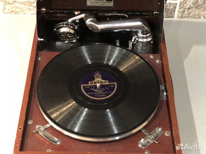 Патефон Columbia 241