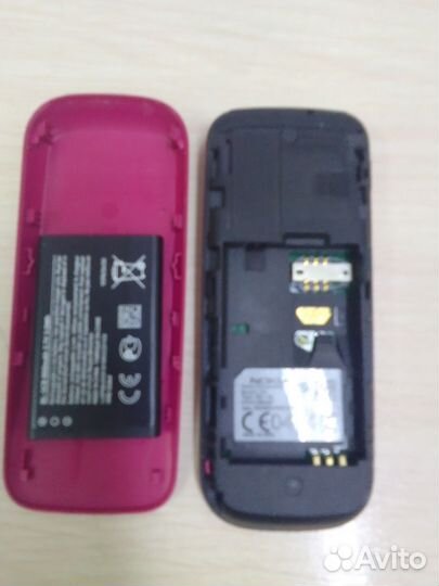 Nokia 100