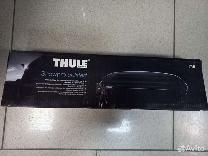 Автомобильное лыжное крепление на багажник