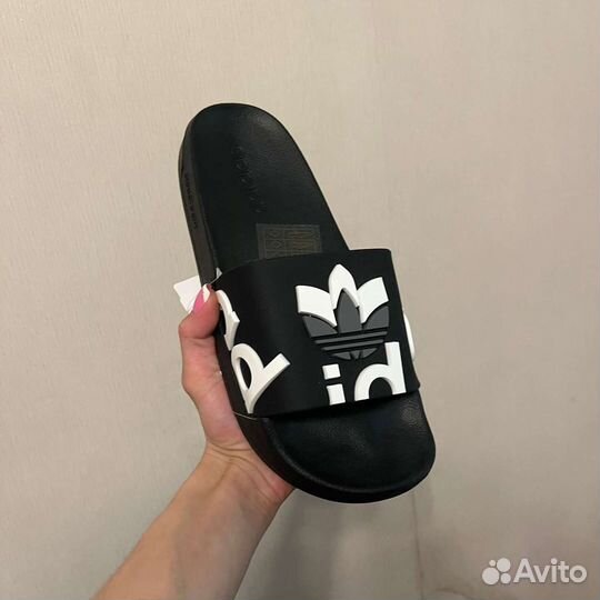 Шлёпанцы сланцы мужские новые адидас