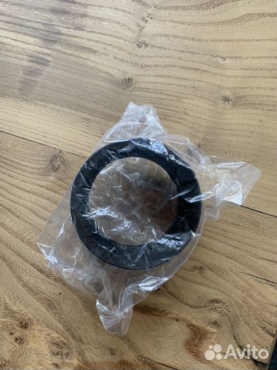 Бленда на объектив canon 50 mm 1,4