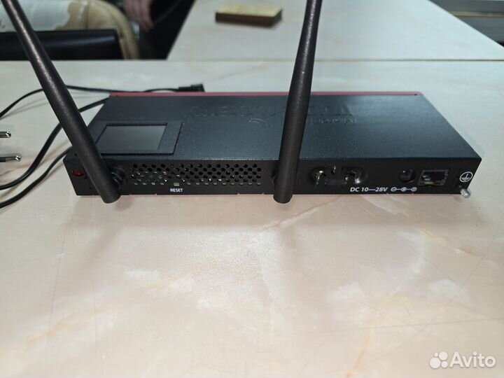 Роутер MikroTik RB2011UiAS-2HnD-IN