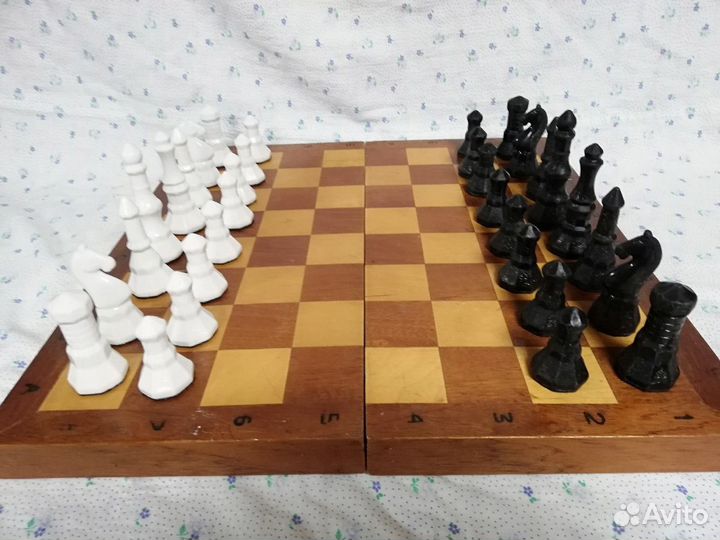 Шахматы СССР 60-е г.г. фигуры из пластика. Редкие
