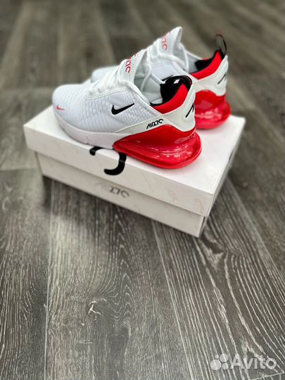 Кроссовки Nike Air Max 270