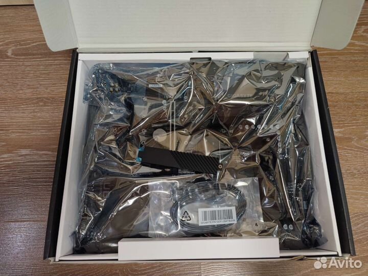 Материнская плата gigabyte x570s ud