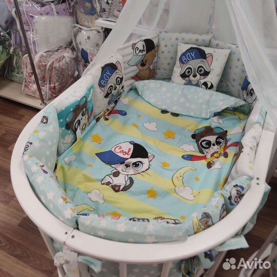 Бортики постелька балдахин одеяло подушка