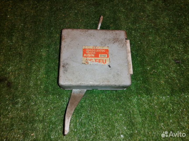 Блок управления АКПП 89530-20390 Toyota Corona ST1