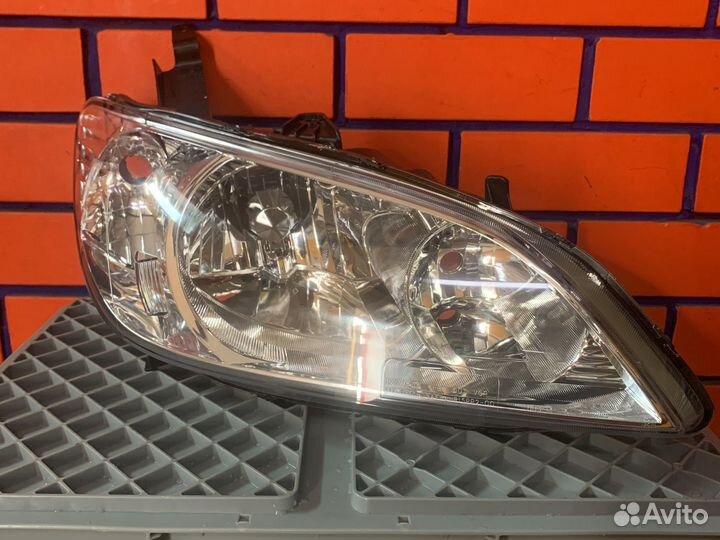 Продам фару Honda Civic