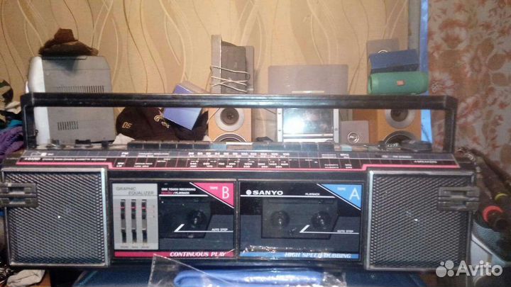Магнитола sanyo 705 l
