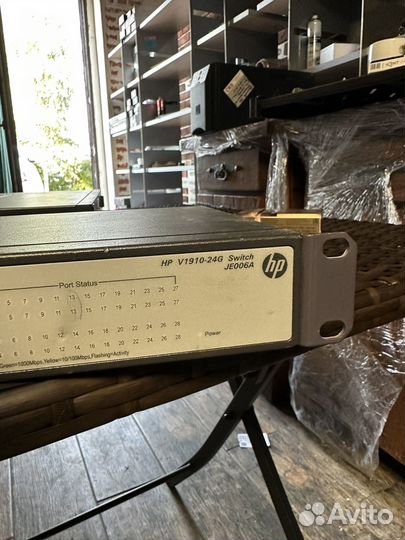 Коммутатор HP V1910-24G JE006A