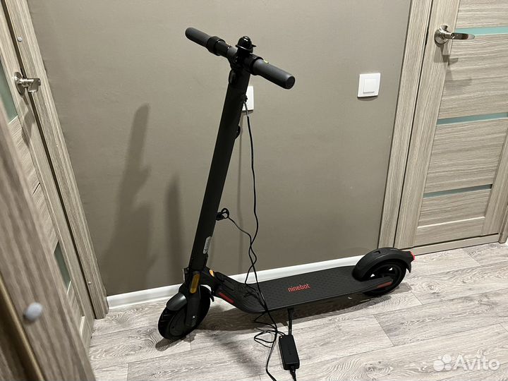 Электросамокат Ninebot KickScooter E22