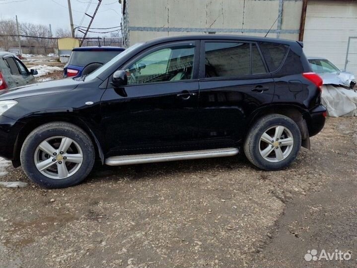 Toyota RAV4 2 AT, 2007, 187 000 км