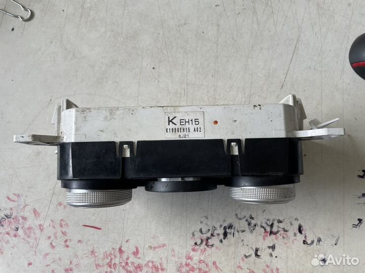 Блок управления климатической установкой Mazda CX