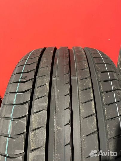 Triangle EffeXSport TH202 245/40 R18 97Y