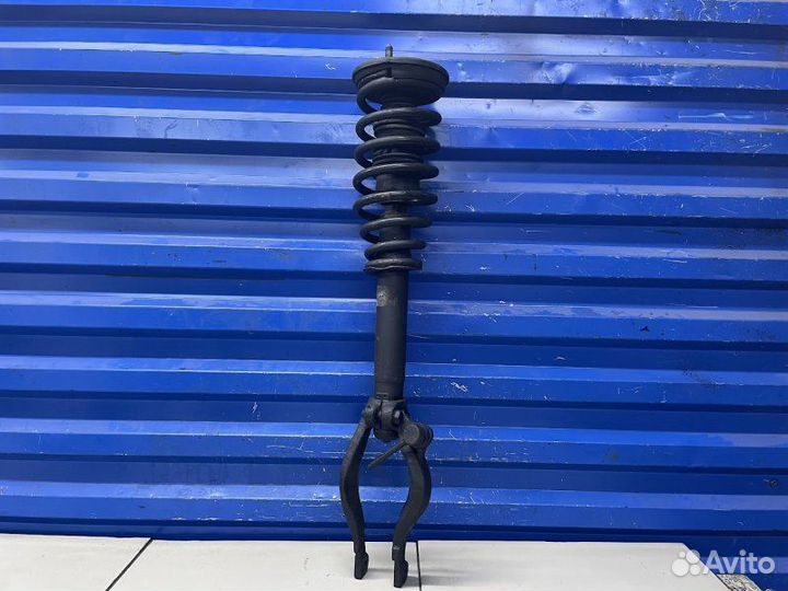 Амортизатор передний правый Mitsubishi Galant EA2W