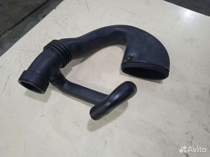 Патрубок нагнетаемого воздуха BMW 5 E39 m47 бмв 5